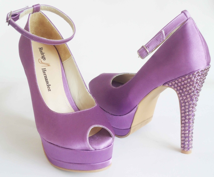 Подростковые туфли на каблуках фиолетовые