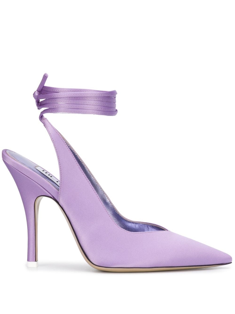 Джинсы с фиолетовыми туфли на каблуке