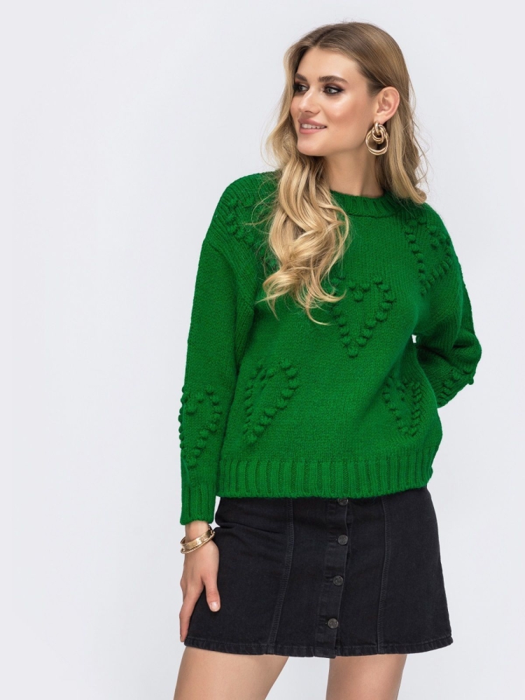 Зеленый вязаный свитер