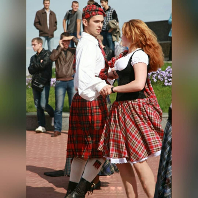 Шотландский национальный костюм женский