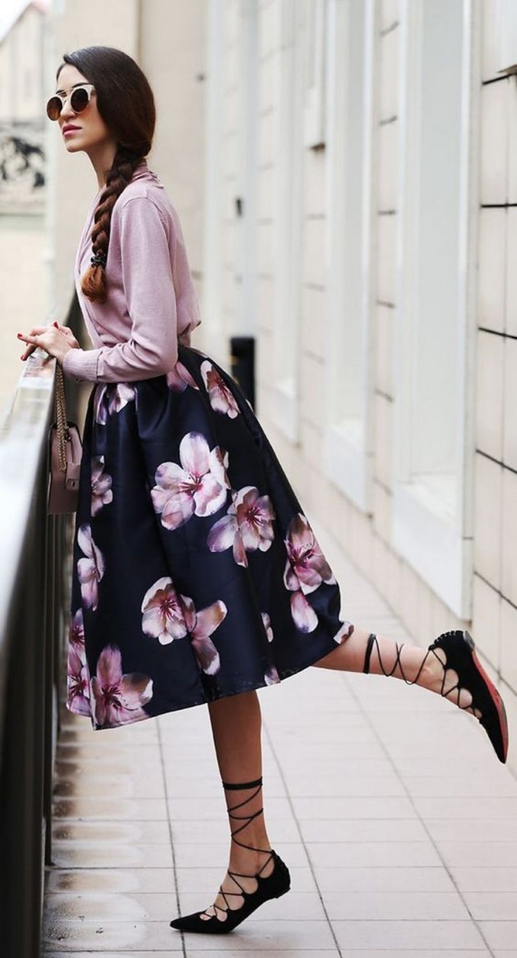 Длинная юбка с розовым топиком мода