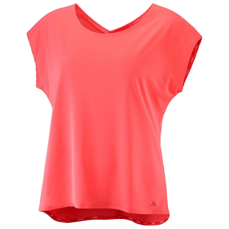 Розовая футболка женская
