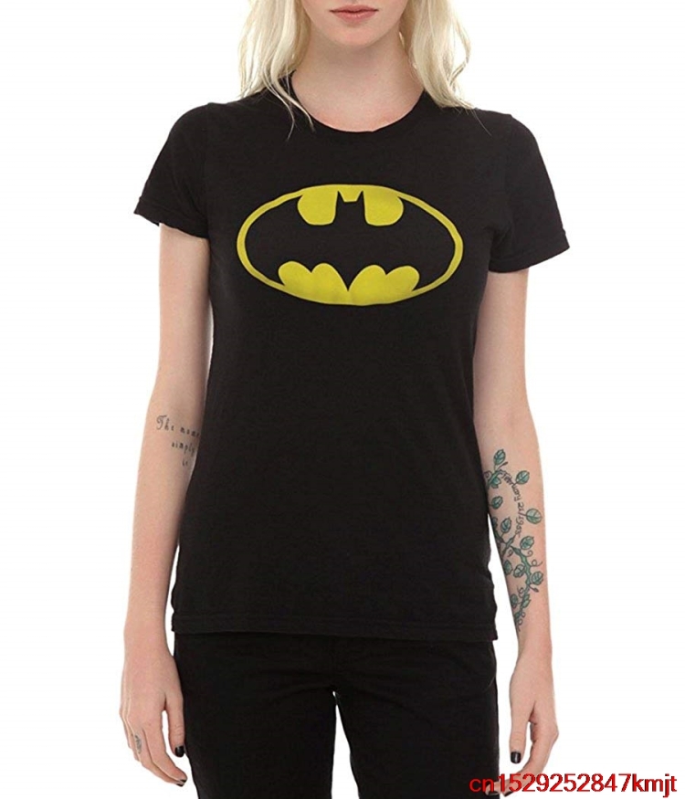 Черная футболка с Бэтменом женская