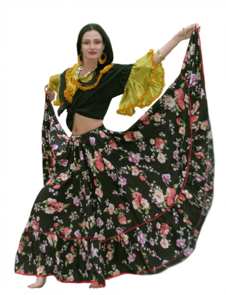 Фламенко в цыганском костюме