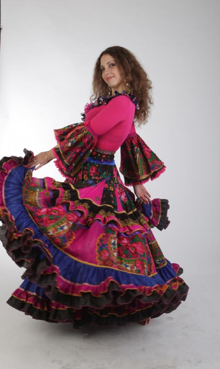 Цыганский танцевальный костюм