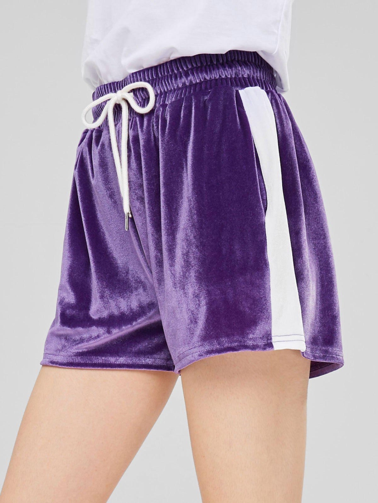Фиолетовые шорты женские